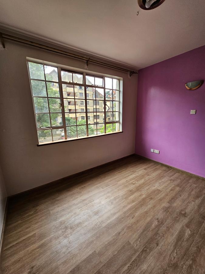 3 Bed Apartment with En Suite at Lavington - 11