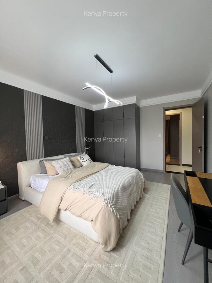 2 Bed Apartment with En Suite at Lavington - 7