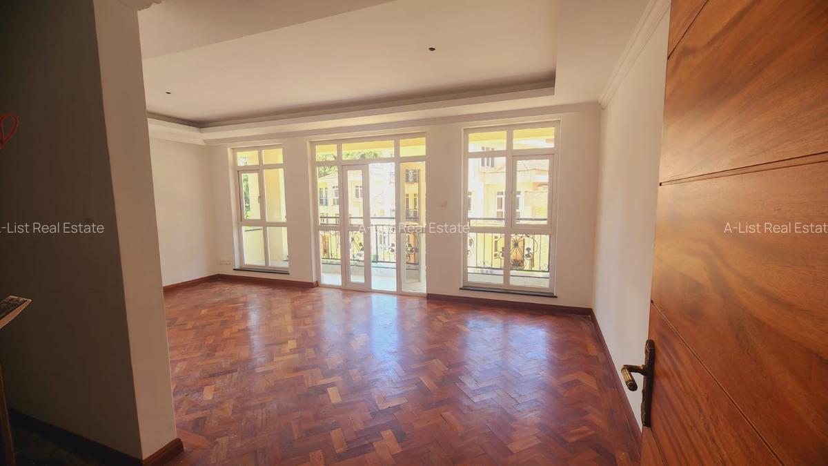 5 Bed Villa with En Suite at Lavington - 3