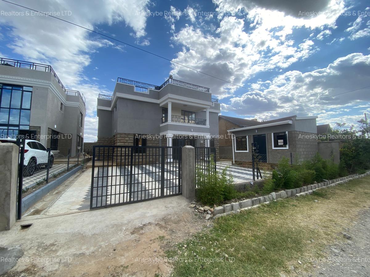 4 Bed House with En Suite in Kitengela - 2