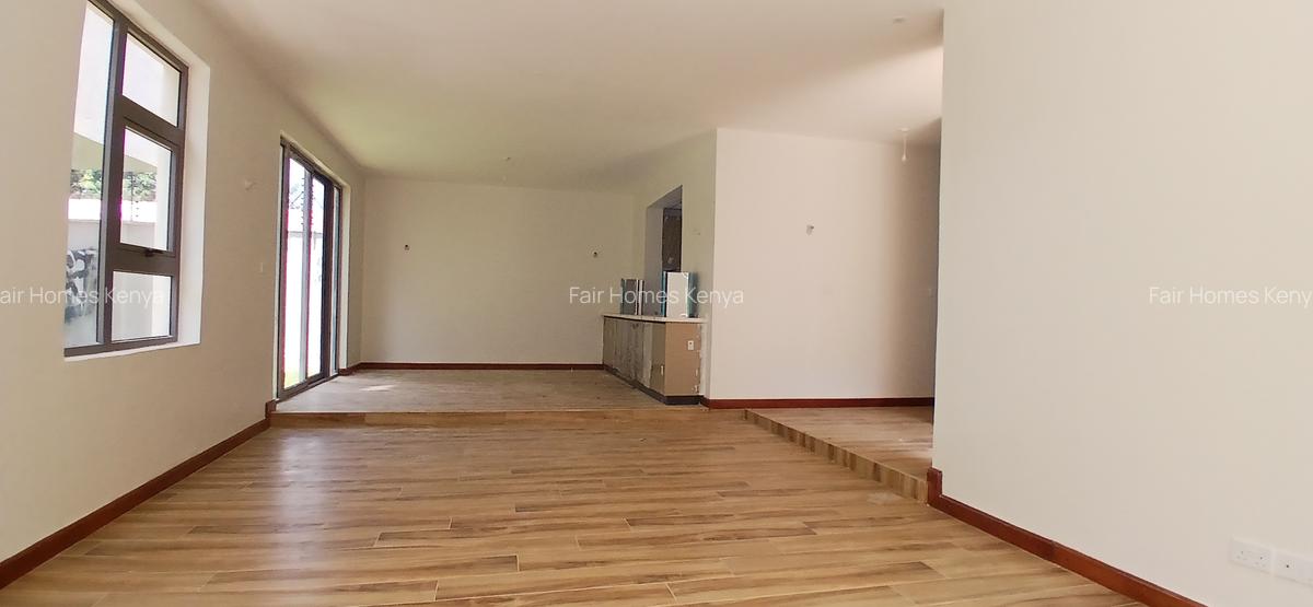 6 Bed Townhouse with En Suite at Lavington Green - 7