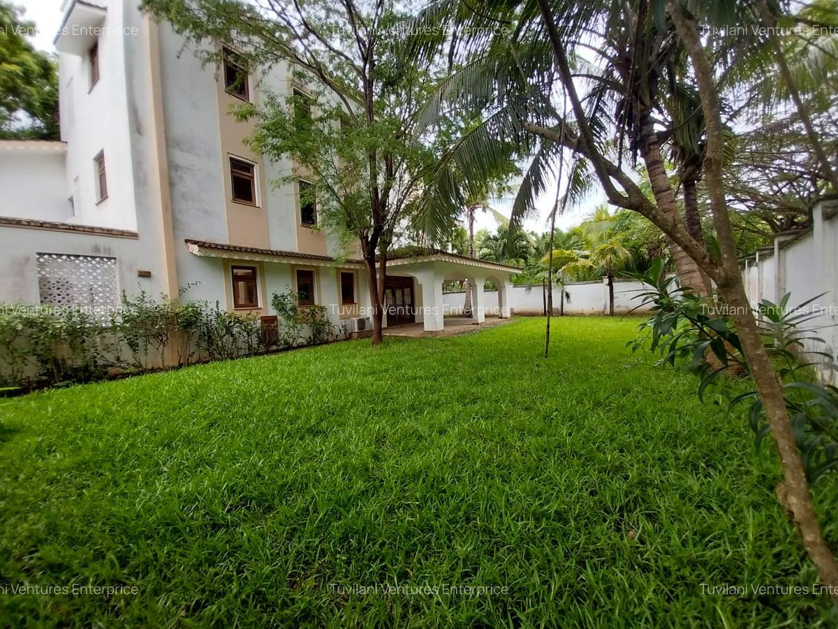 4 Bed Villa with En Suite at Nyali Mombasa - 6