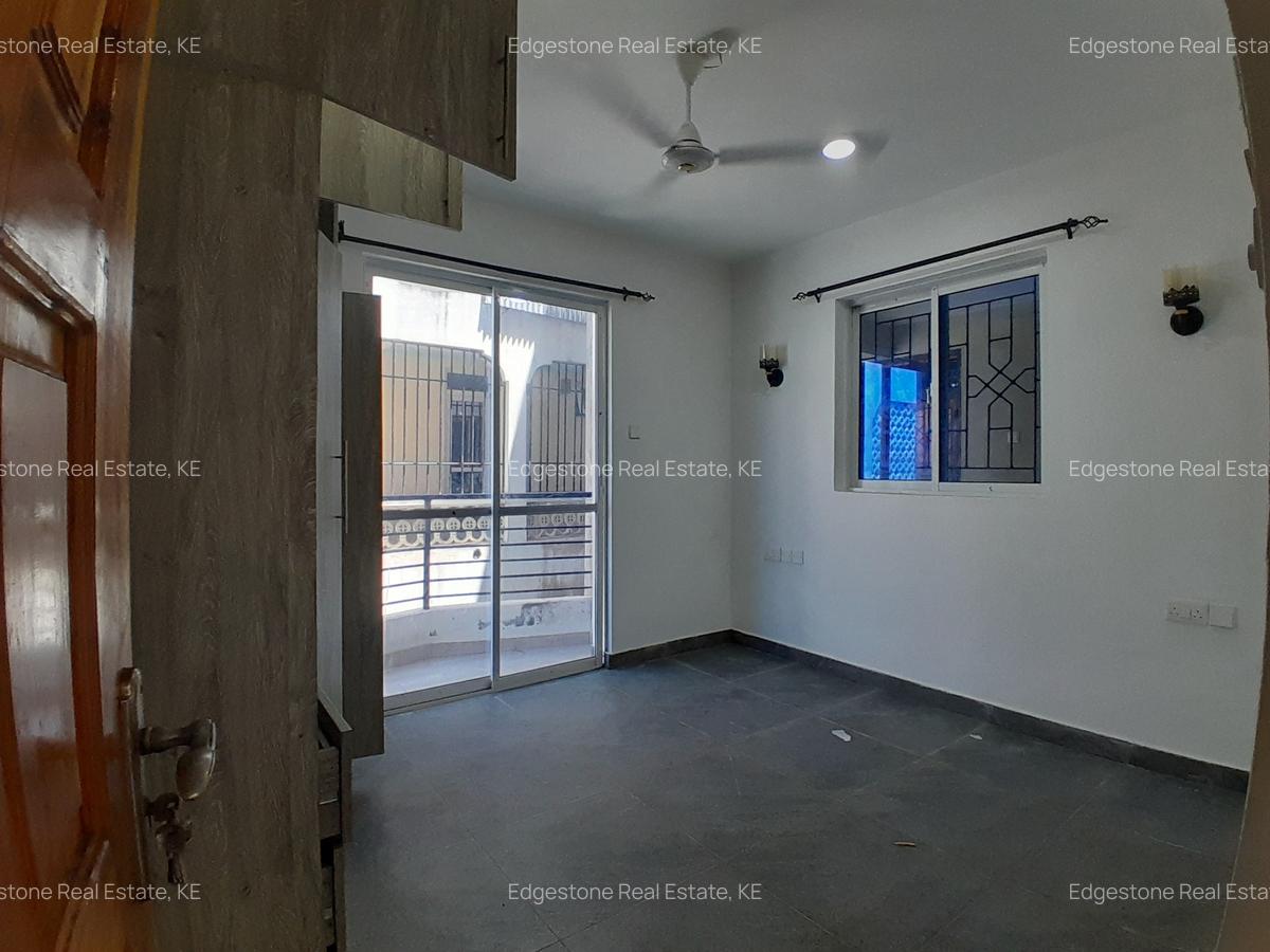 2 Bed Apartment with En Suite in Mtwapa - 5