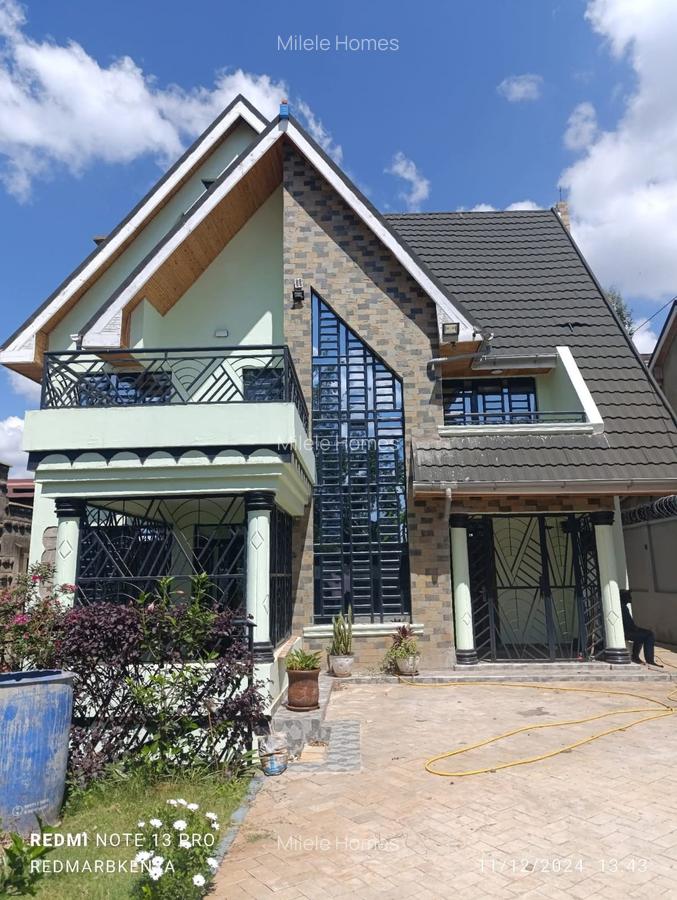 5 Bed Villa with En Suite at Mimosa Drive - 1