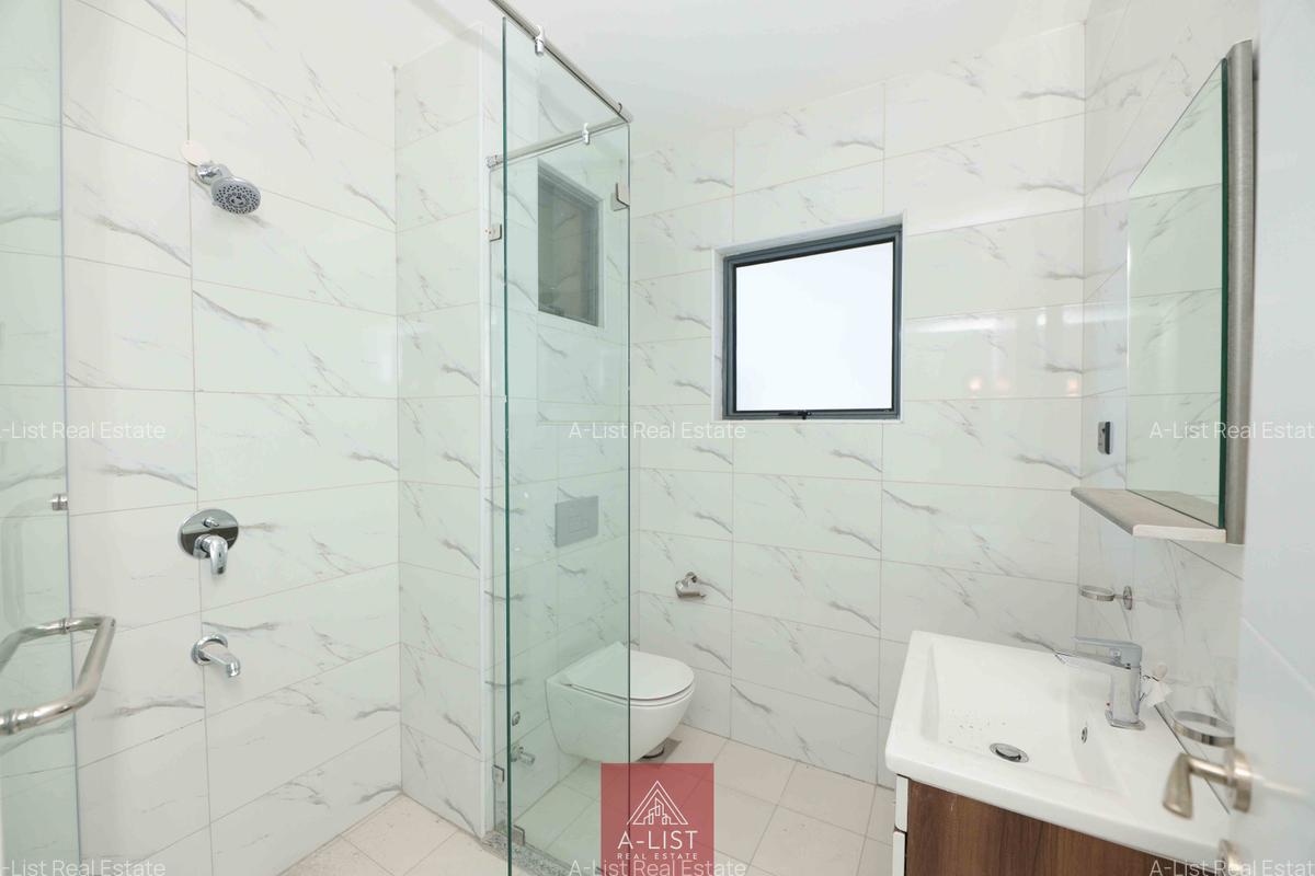 2 Bed Apartment with En Suite at Valley Arcade - 10