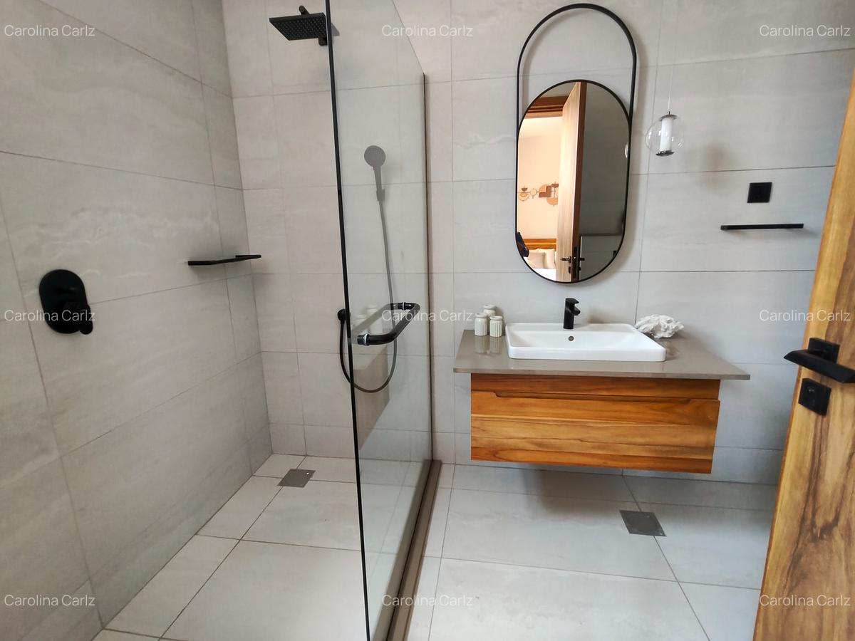 5 Bed Villa with En Suite at Loresho - 12