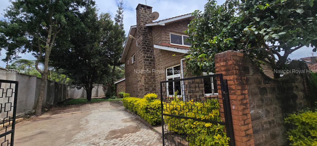 5 Bed Townhouse with En Suite at Lavington Mall - 3
