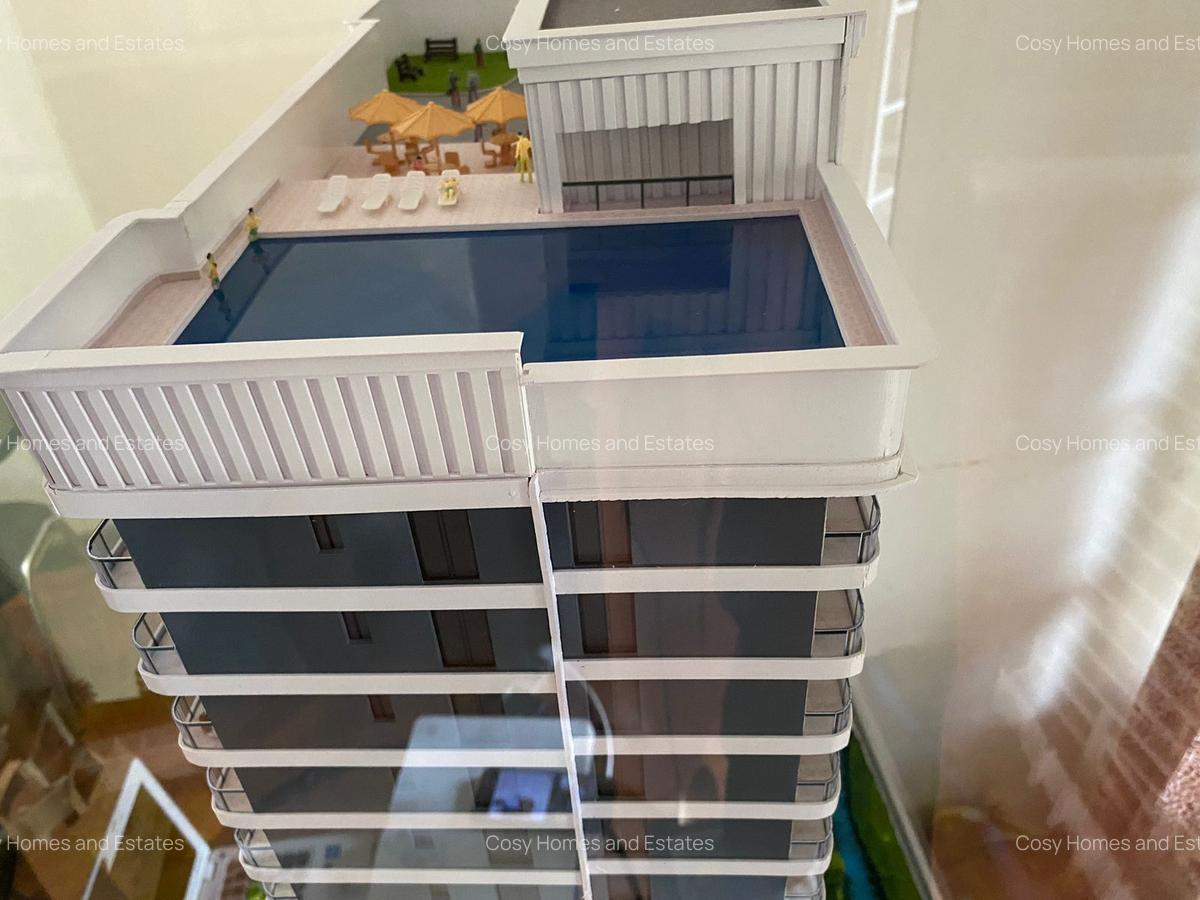 2 Bed Apartment with En Suite at Lavington - 5