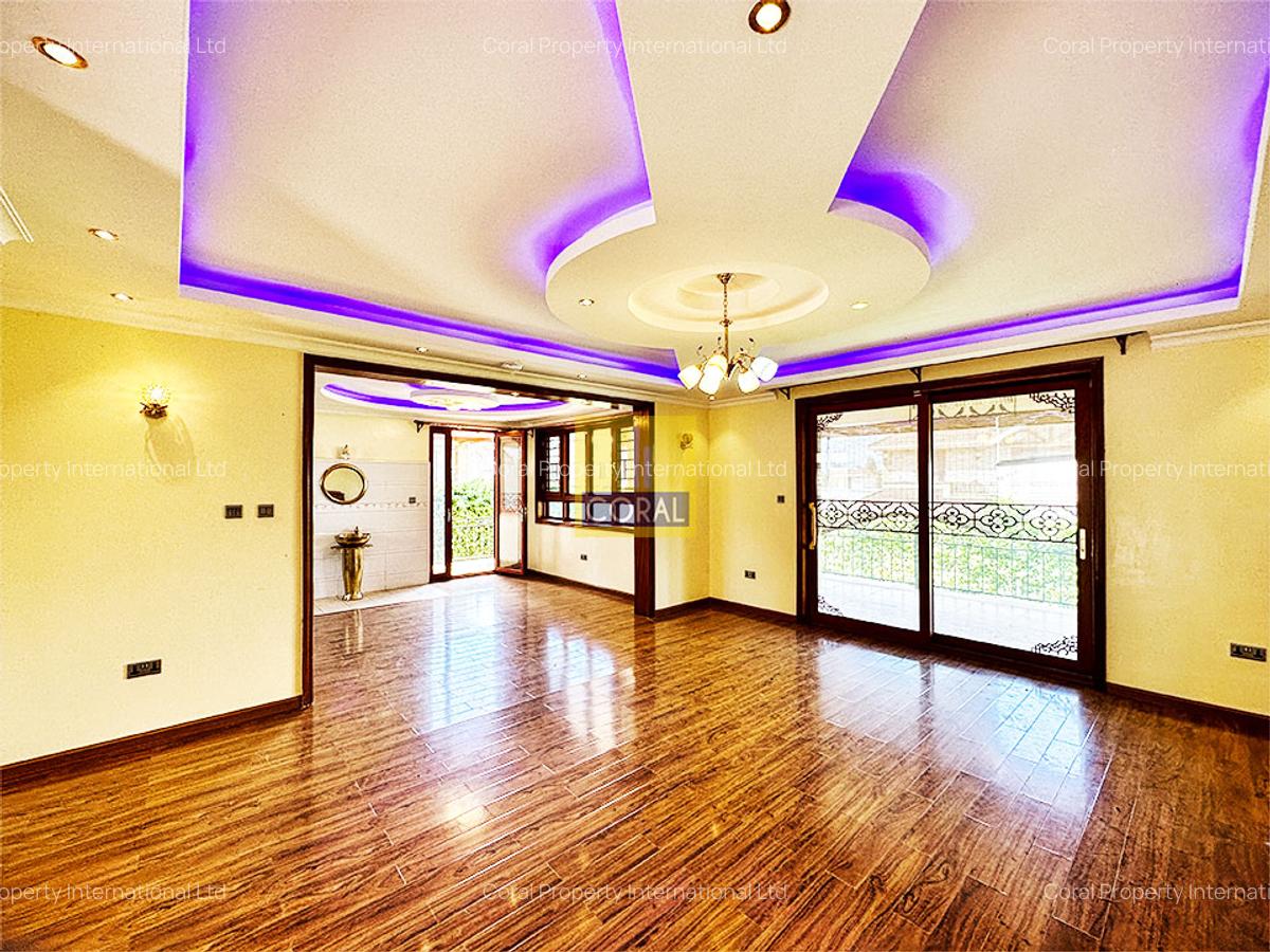 4 Bed Townhouse in Kiambu Road - 2