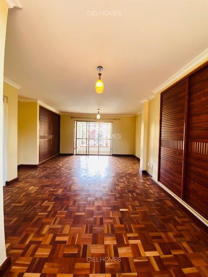 5 Bed Townhouse with En Suite in Kileleshwa - 18