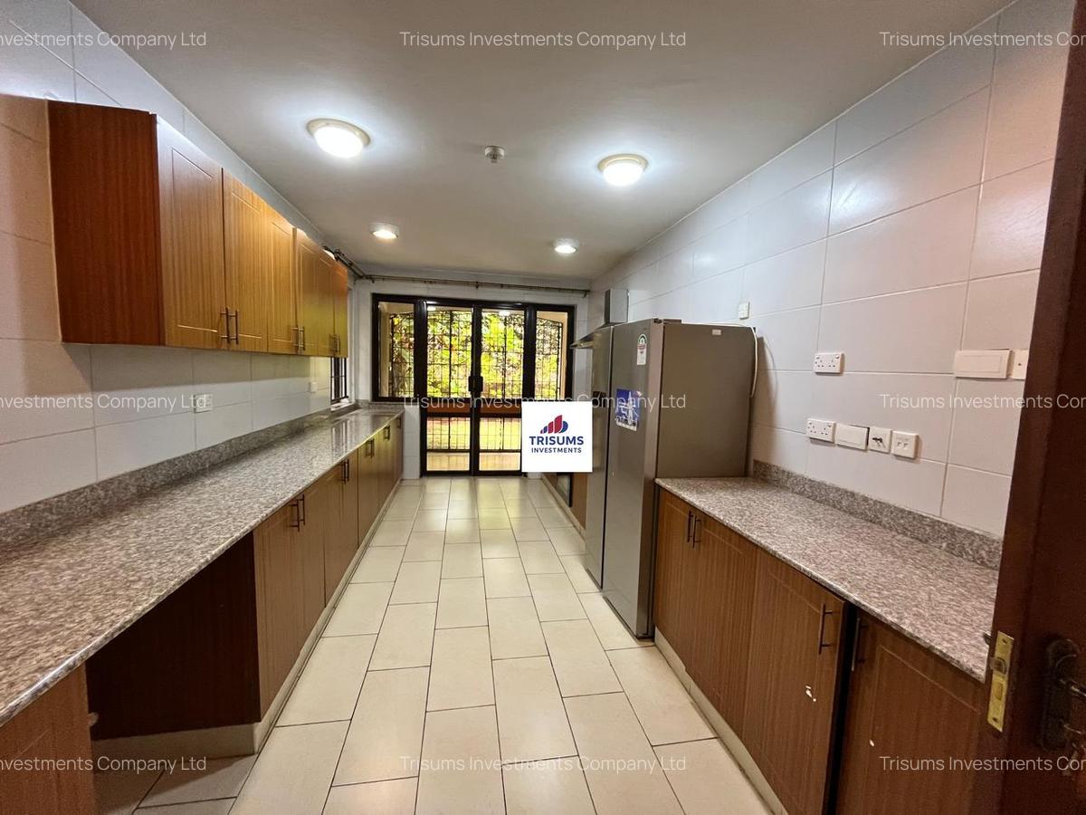 4 Bed House with En Suite in Runda - 6