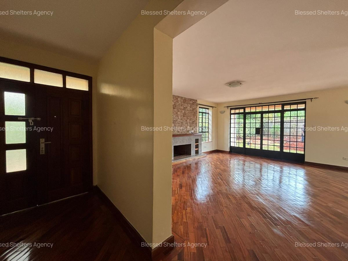 4 Bed Villa with En Suite in Kiambu Road - 12