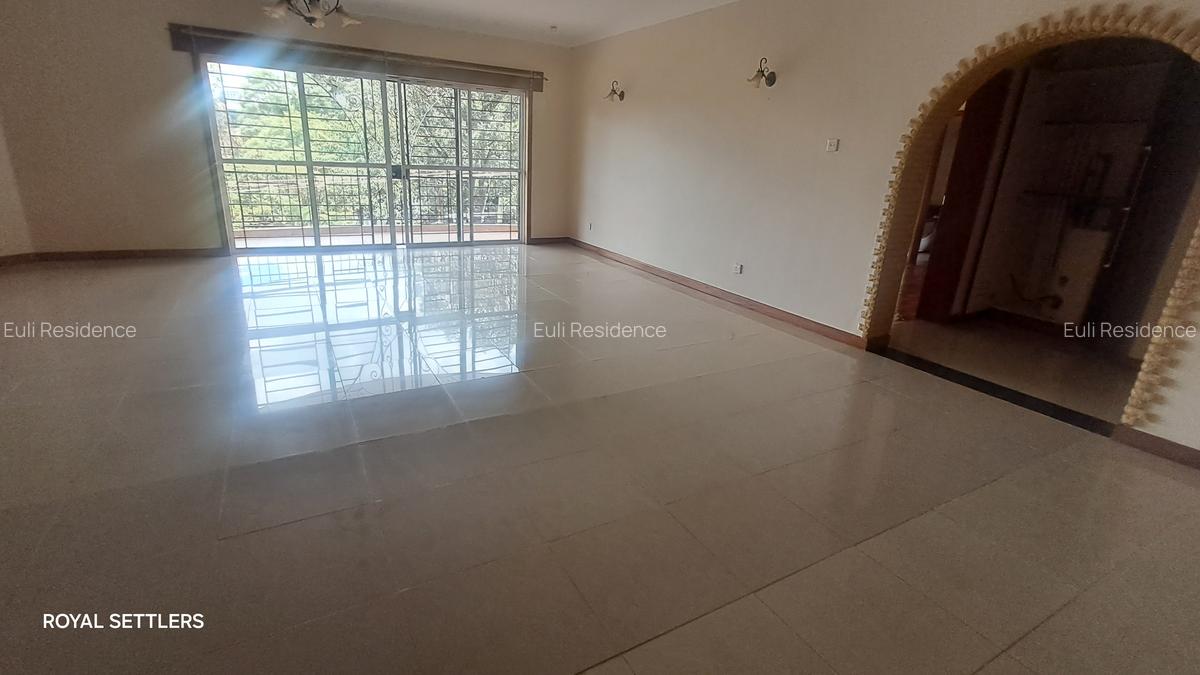 3 Bed Apartment with En Suite at Rhapta Rd - 4