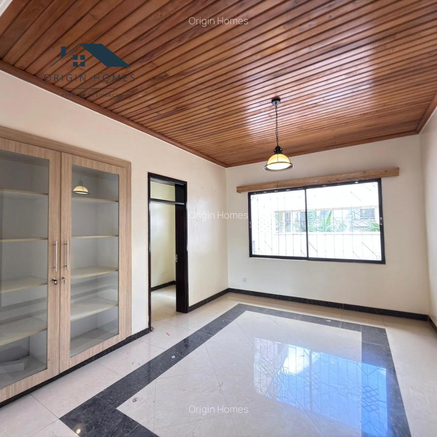 4 Bed Apartment with En Suite at Westlands - 3