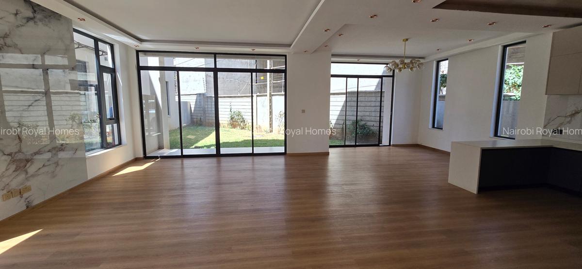 5 Bed Townhouse with En Suite at Lavington Green - 5