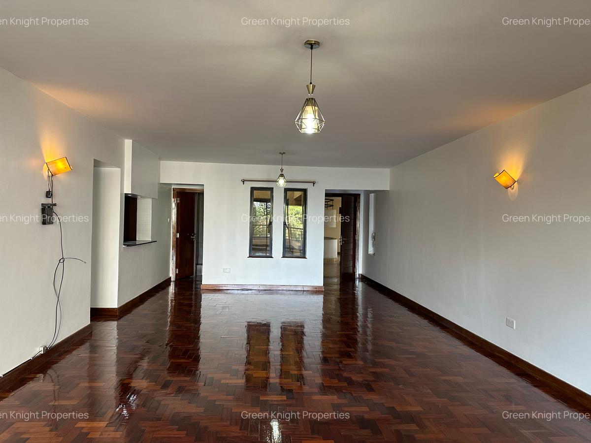 Serviced 3 Bed Apartment with En Suite in Kilimani - 4