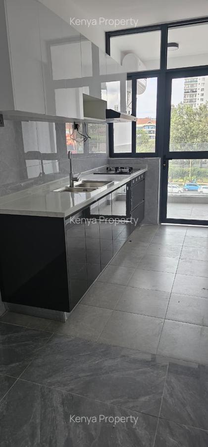 2 Bed Apartment with Gym in Kilimani - 3