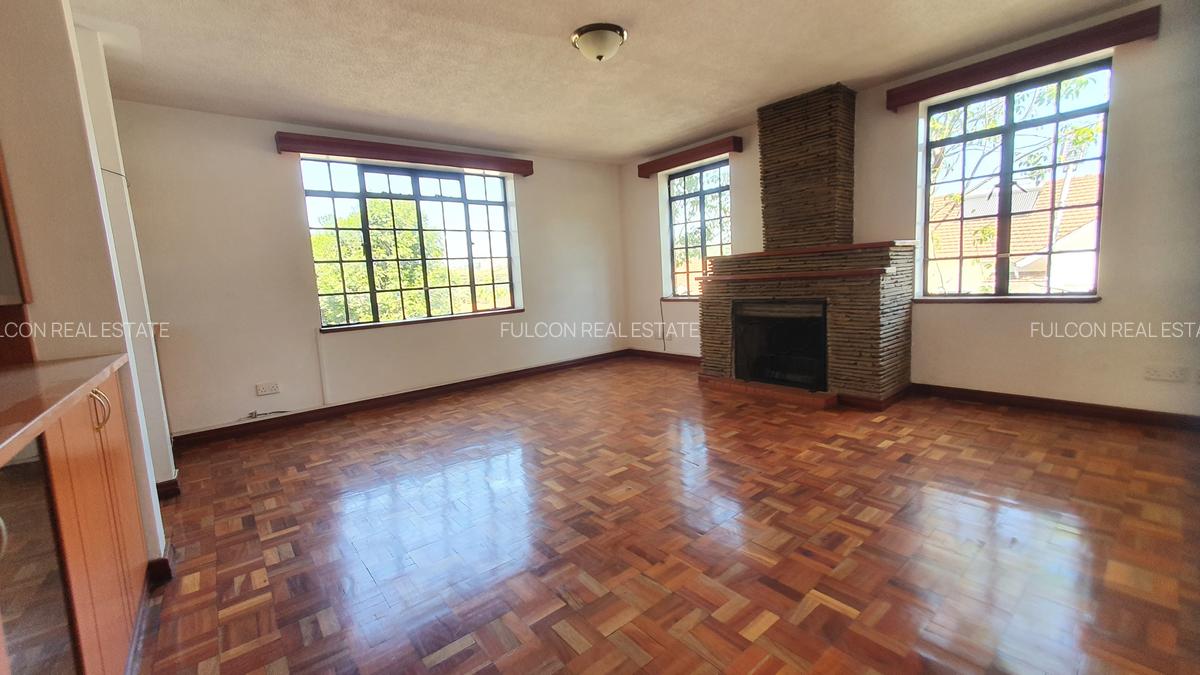 5 Bed Villa with En Suite in Lavington - 2