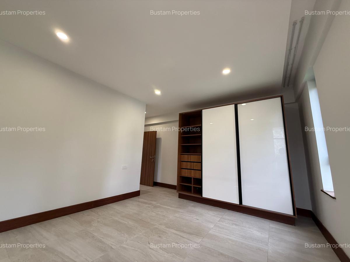 2 Bed Apartment with En Suite in Westlands Area - 9