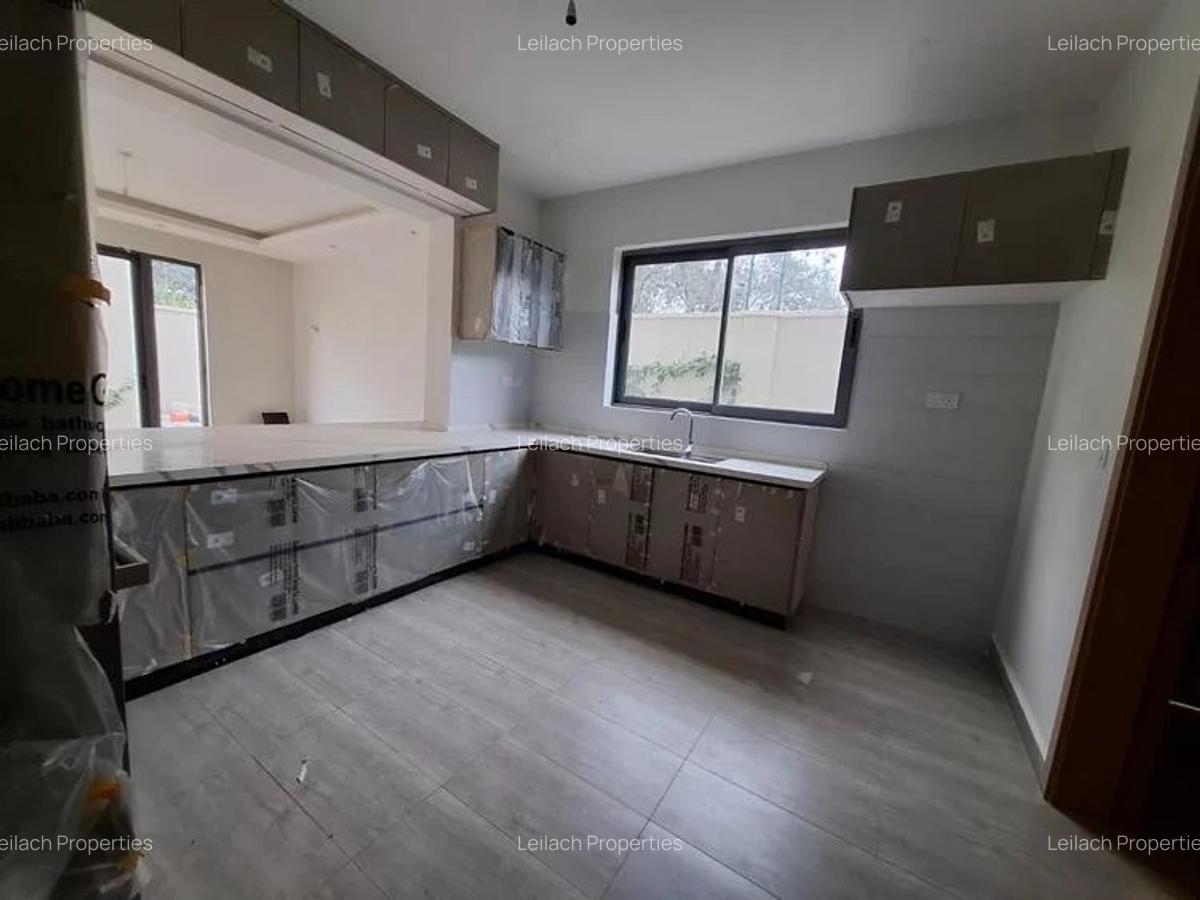 5 Bed Townhouse with En Suite in Lavington - 8