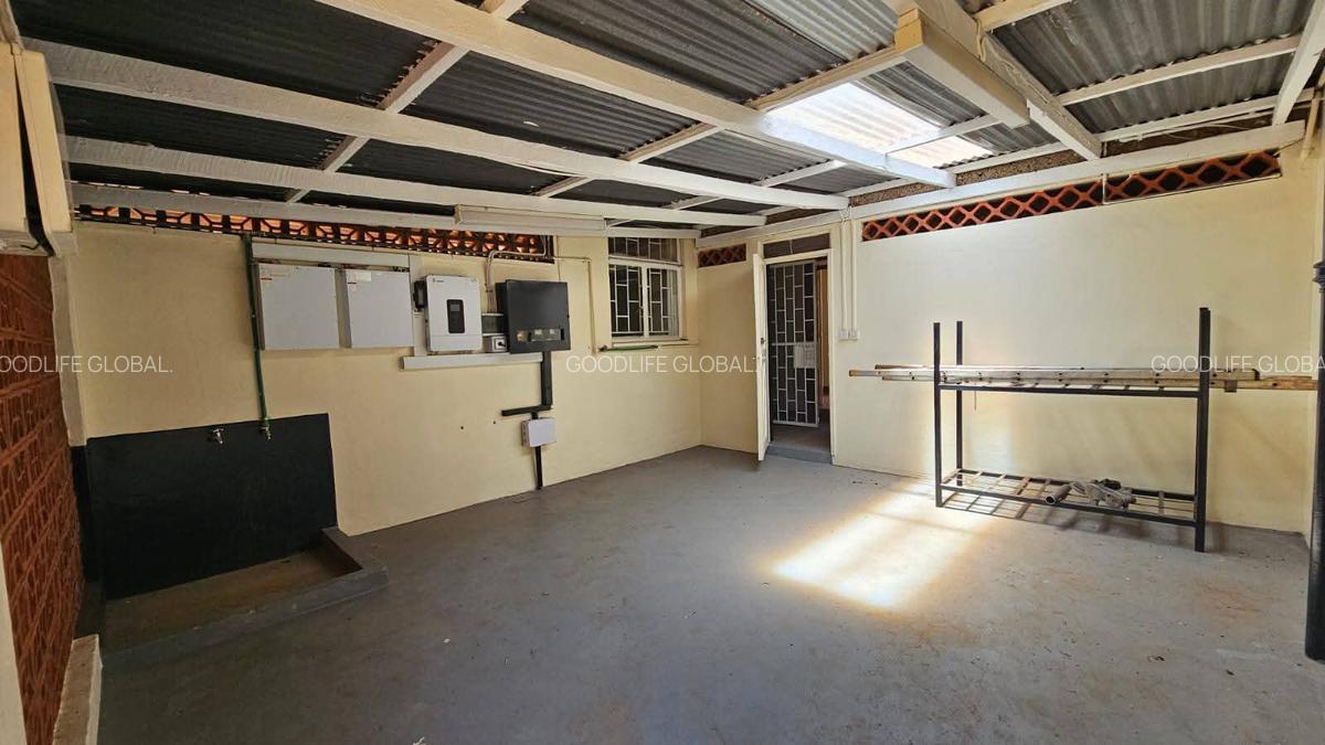 4 Bed House with En Suite at Loresho - 13