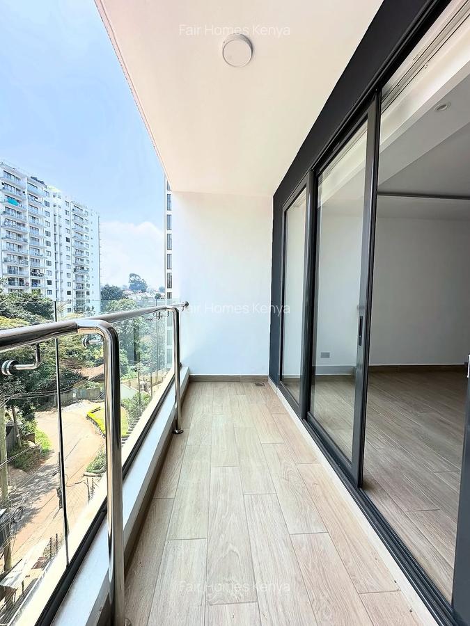 3 Bed Apartment with En Suite at Riverside Drive - 8