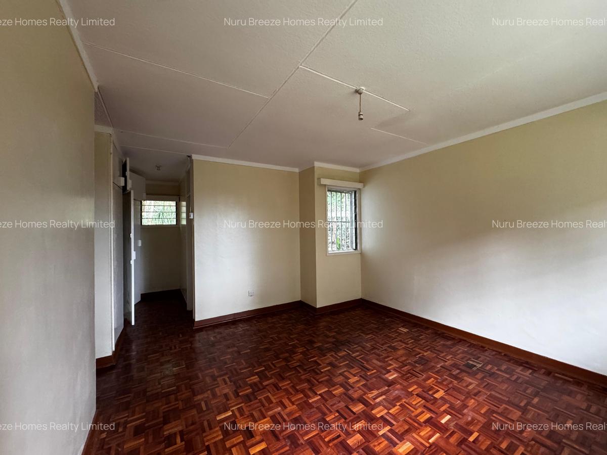 4 Bed House with En Suite in Loresho - 19