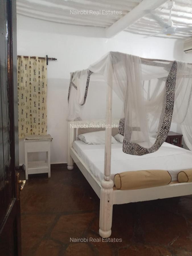 4 Bed House with Staff Quarters in Diani - 7