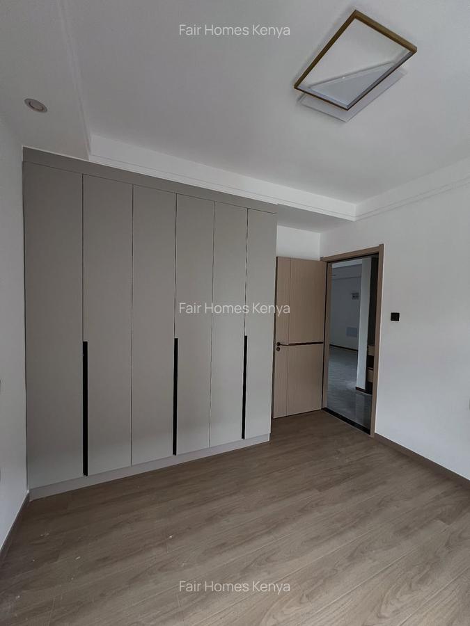 2 Bed Apartment with En Suite at Riverside Drive - 6