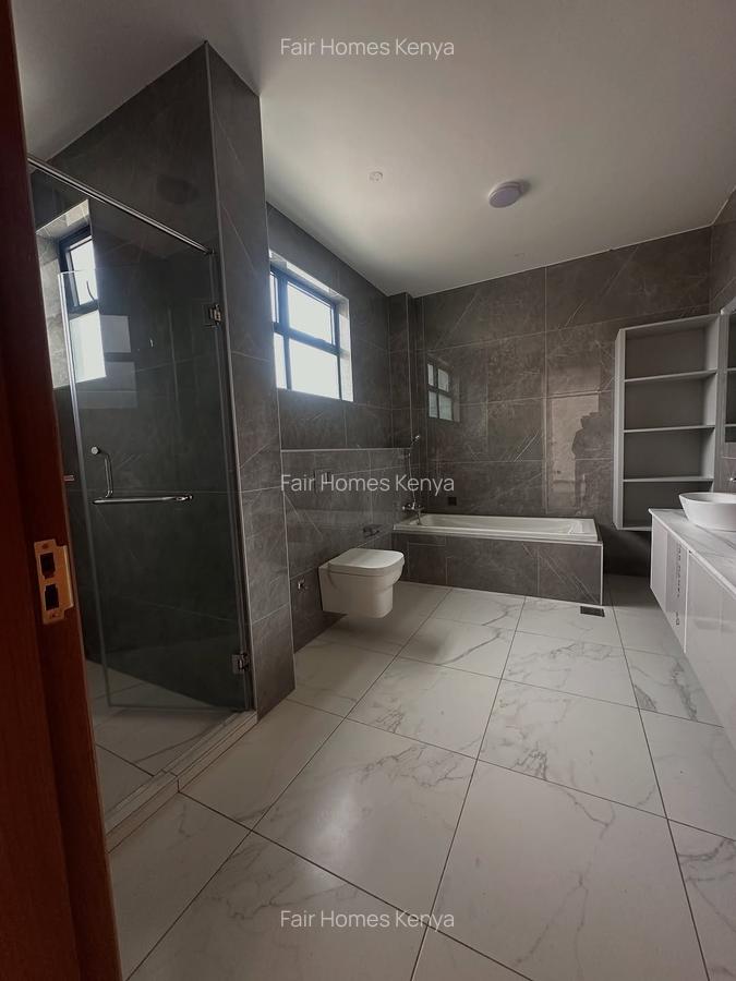 5 Bed Townhouse with En Suite at Maji Mazuri - 15