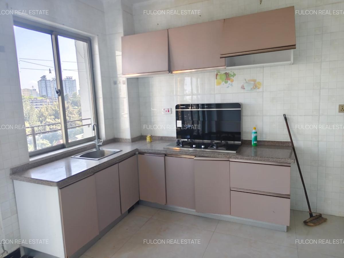 1 Bed Apartment with Swimming Pool in Kileleshwa - 1