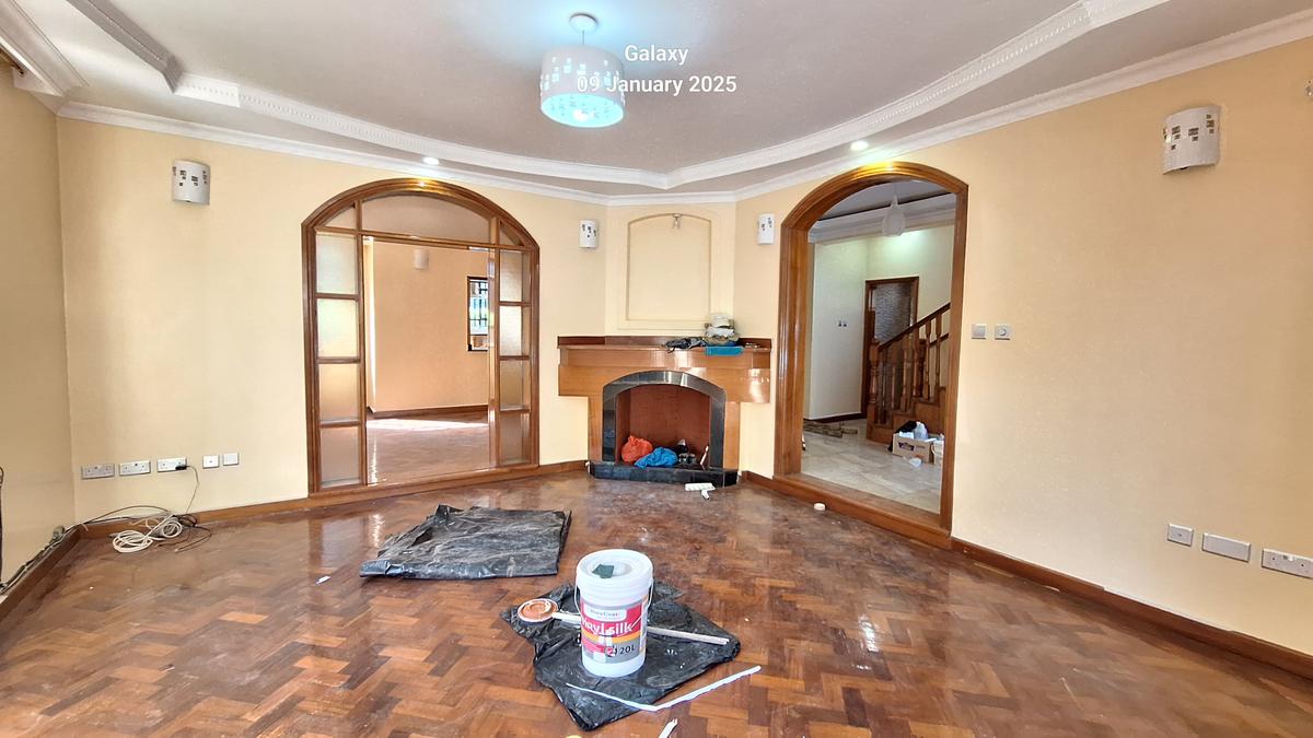 4 Bed Townhouse with En Suite in Lavington - 3