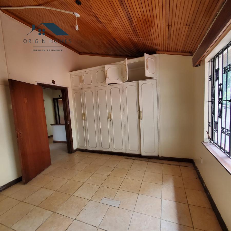 4 Bed House with En Suite at Kilimani - 11