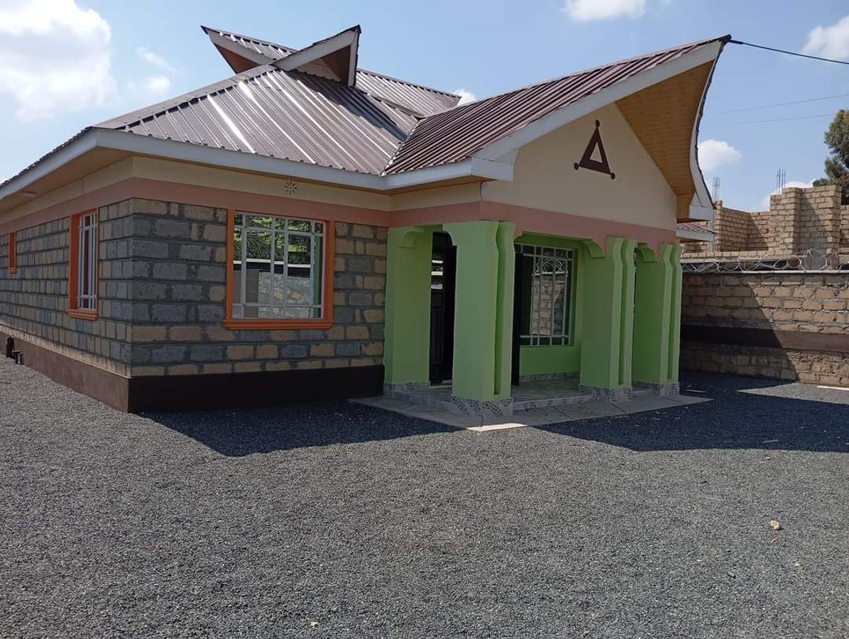 3 Bed House with En Suite at Ongata - 1