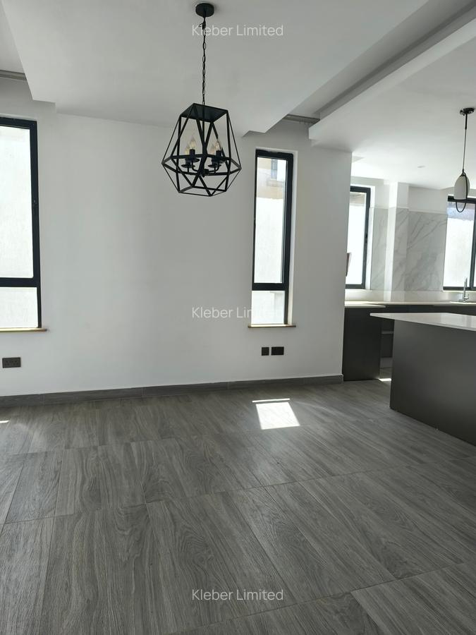 5 Bed Villa with En Suite in Lavington - 11