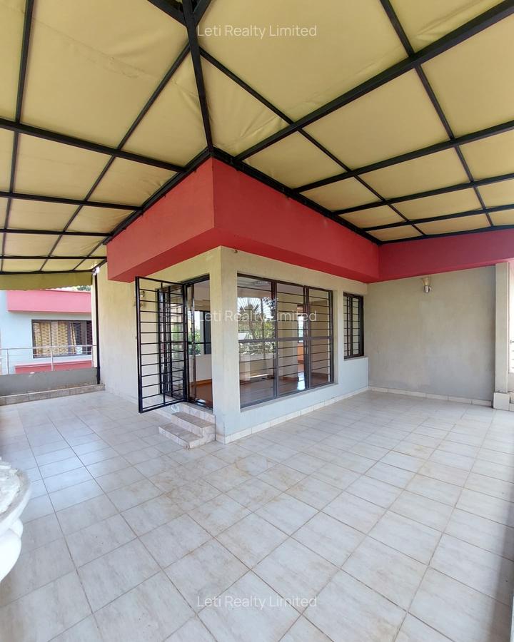 5 Bed Townhouse with En Suite in Lavington - 14