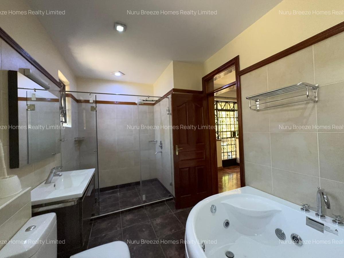 5 Bed Townhouse with En Suite in Kileleshwa - 8