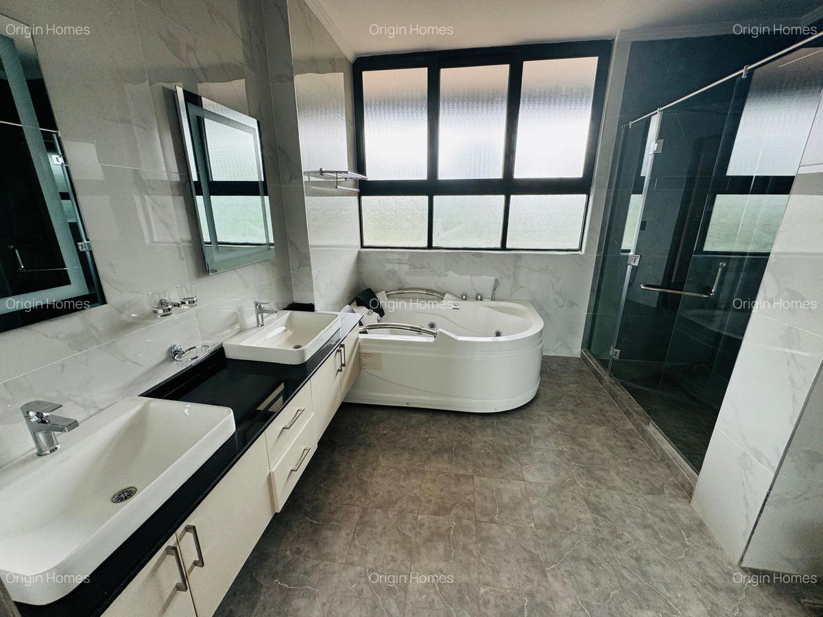 4 Bed Apartment with En Suite at Spring Valley - 8