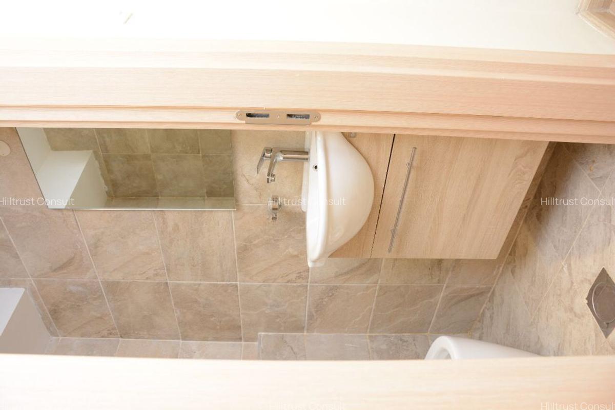 Serviced 2 Bed Apartment with En Suite in Kileleshwa - 17