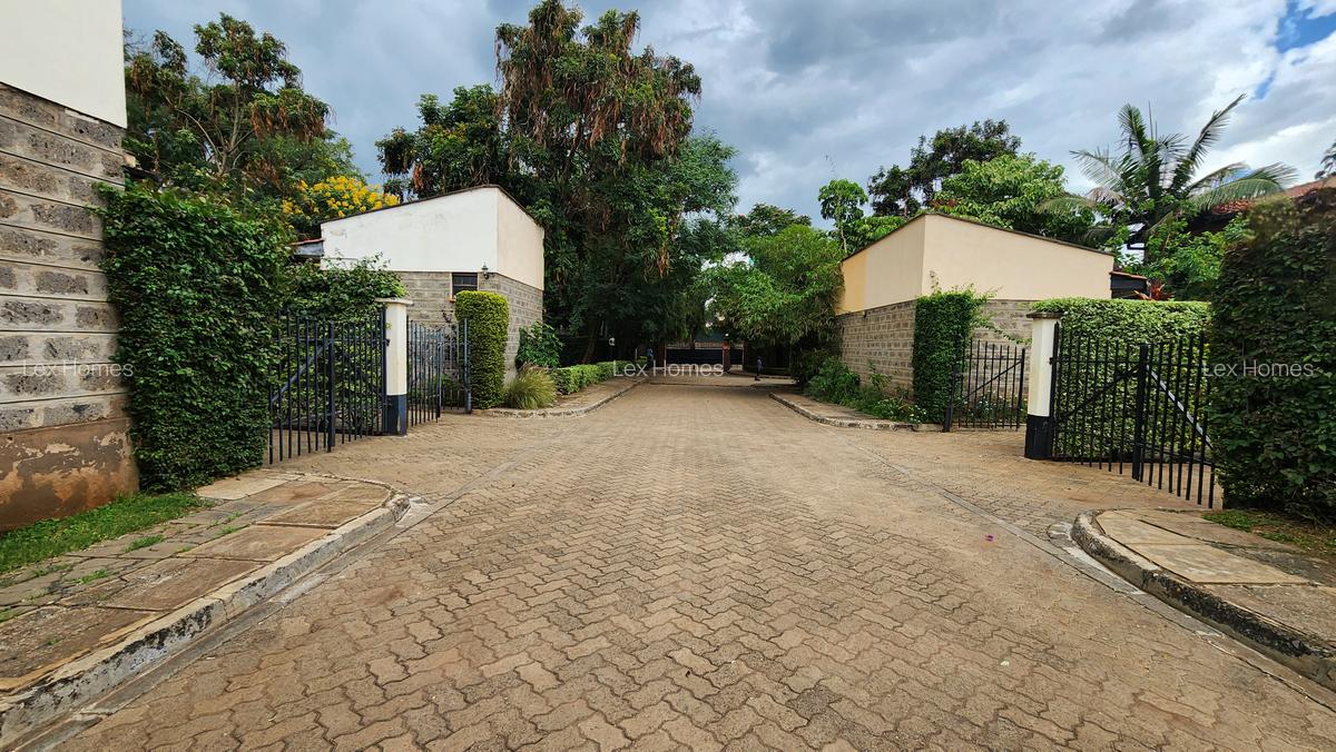3 Bed Villa with En Suite at Masai Lodge Road - 16