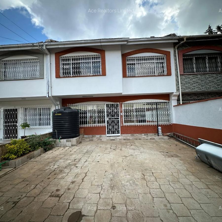 3 Bed Townhouse with En Suite at Karuna Close - 1
