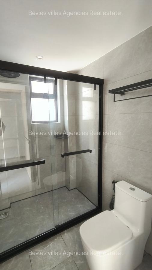 3 Bed Apartment with En Suite at Riverside - 19