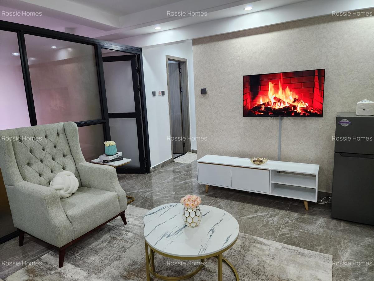 Serviced 1 Bed Apartment with En Suite at Kindaruma Rd - 4