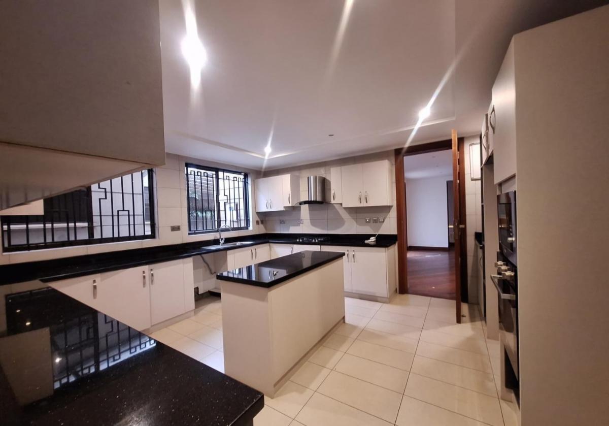 5 Bed Townhouse in Lavington - 15