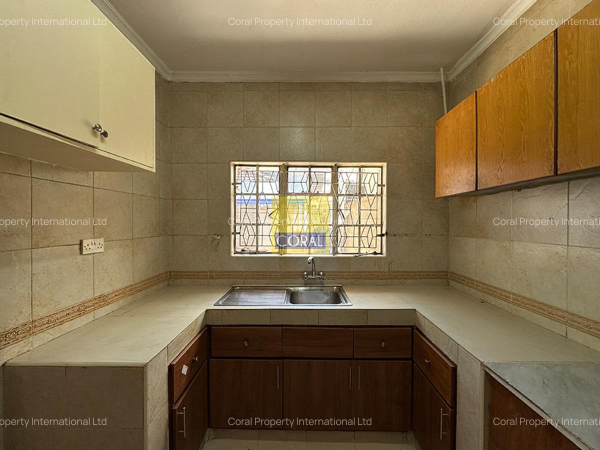 2 Bed Townhouse in Brookside - 2