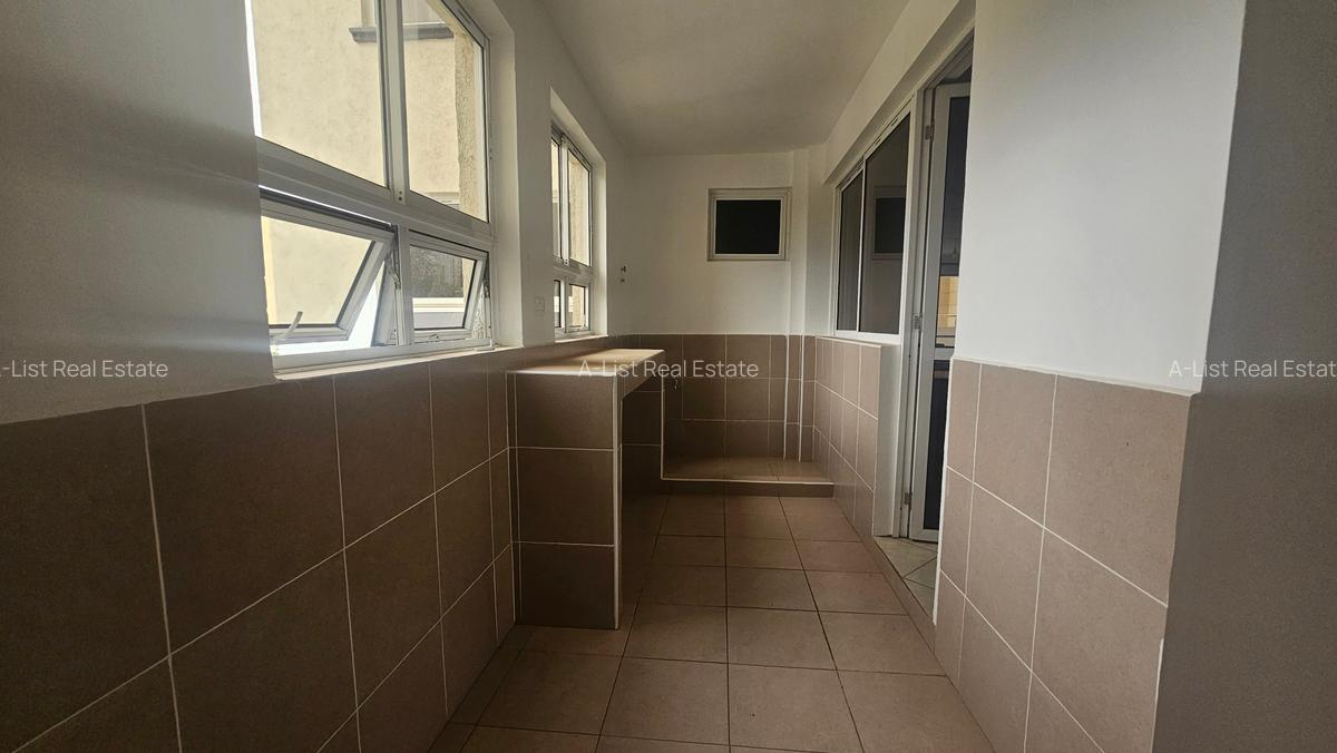 2 Bed Apartment with En Suite at Bohra Street - 5