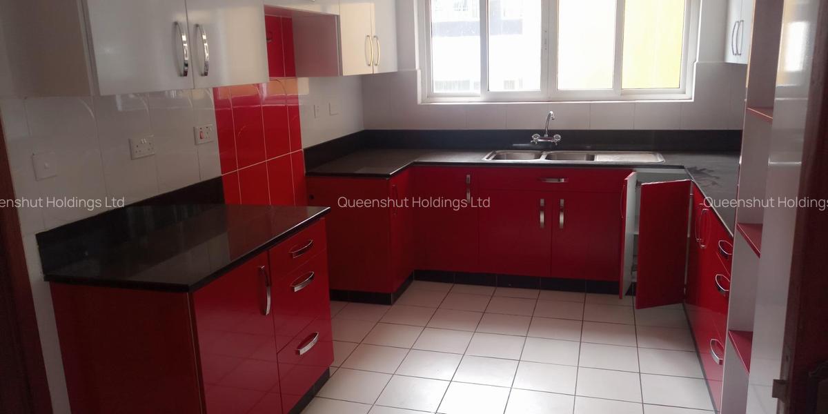 3 Bed Apartment with En Suite in Westlands Area - 10