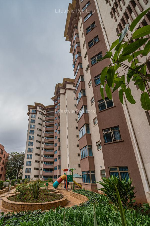 Serviced 3 Bed Apartment with En Suite at Valley Arcade - 13