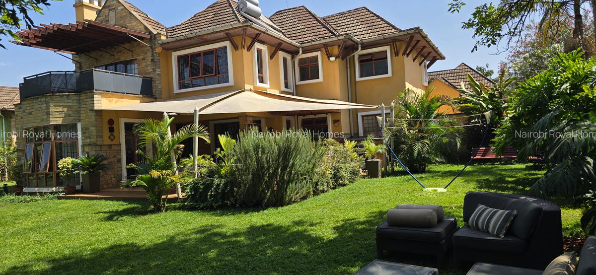 5 Bed House with En Suite at Mimosa Drive - 7