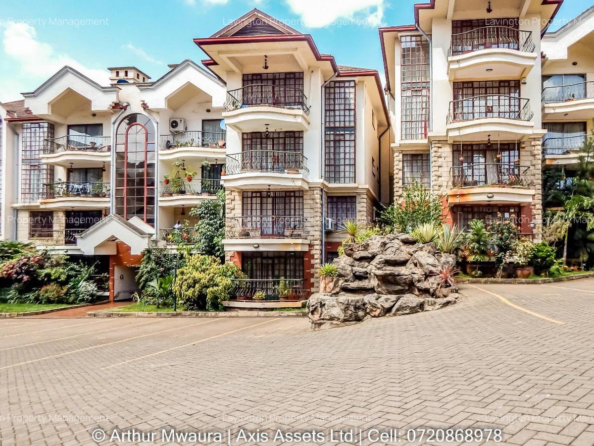 3 Bed Apartment with En Suite at Riverside Drive - 17